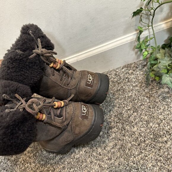 UGG Boots Size 6 Ultimate Bind Brown Suede Leather Back Lace Up foldover - Picture 7 of 9